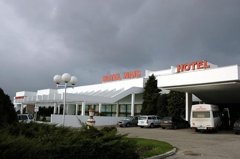 Hotel Nais Ni Kültér fotó
