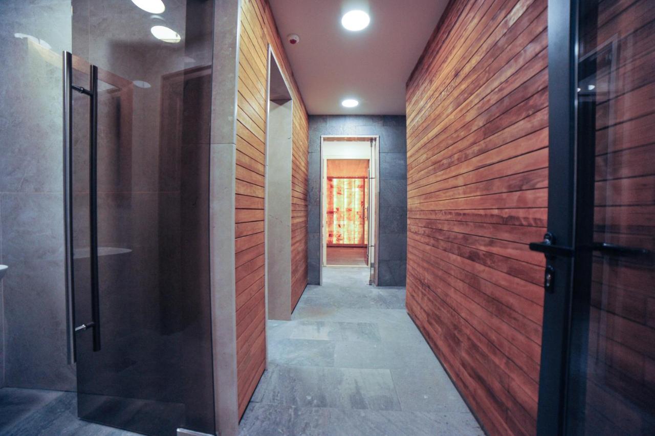 Hotel Nais Ni Kültér fotó