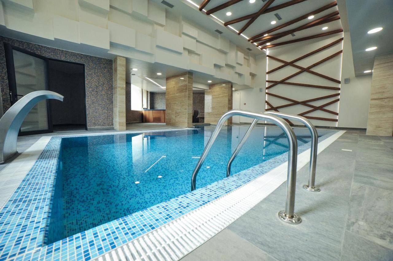 Hotel Nais Ni Kültér fotó